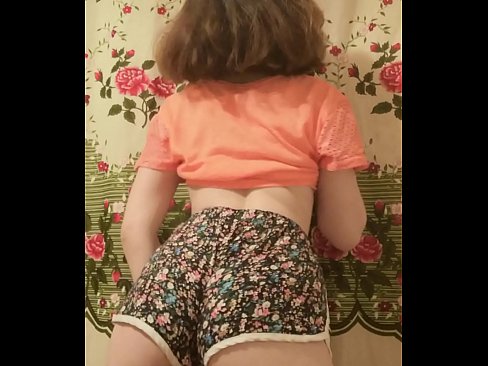 ❤️ מותק צעיר סקסי פושט את המכנסיים הקצרים במצלמה ☑ סקס איכותי ב-iw.pinkporno.ru ❌️❤